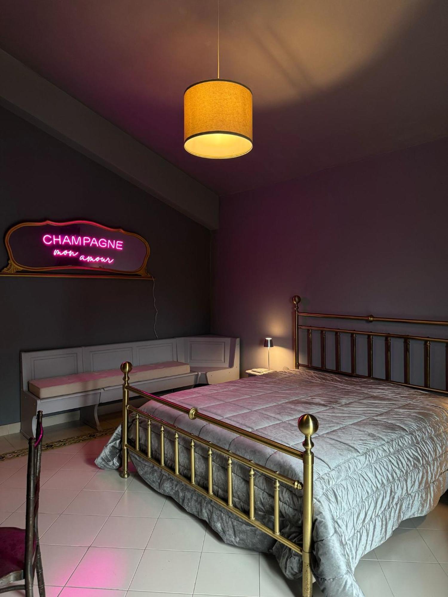 B&B Assteas Montesarchio Eksteriør billede